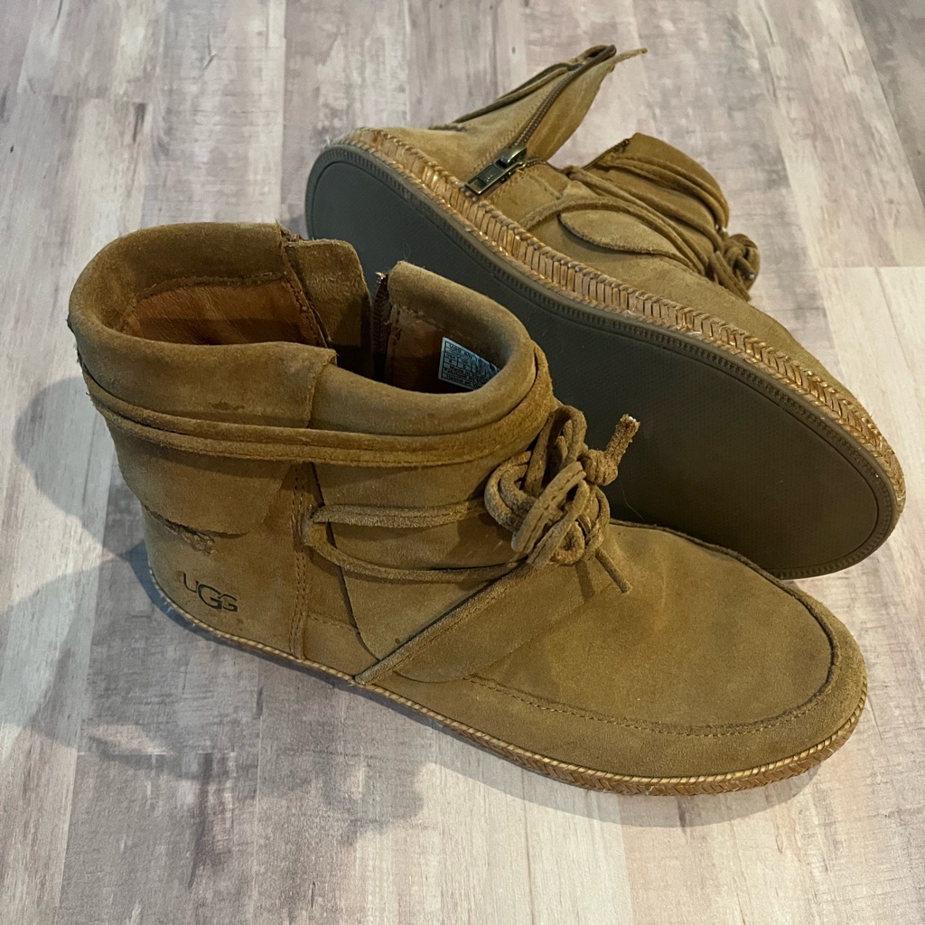 Ugg Mocassin Boot